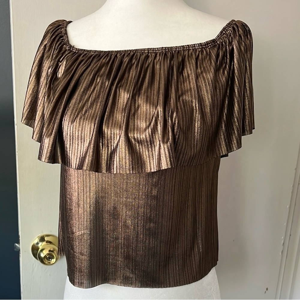 Women’s Size XS/S Elegant Metallic Brown Off-Shoulder Top